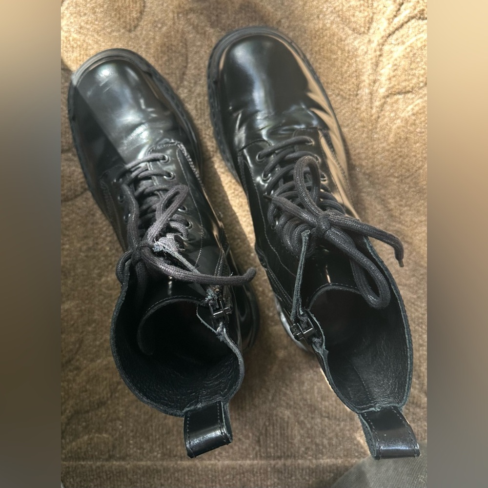 Steve Madden Men's Halen 2 Black Patent
Combat Boots Size 10 - Picture 15 of 15